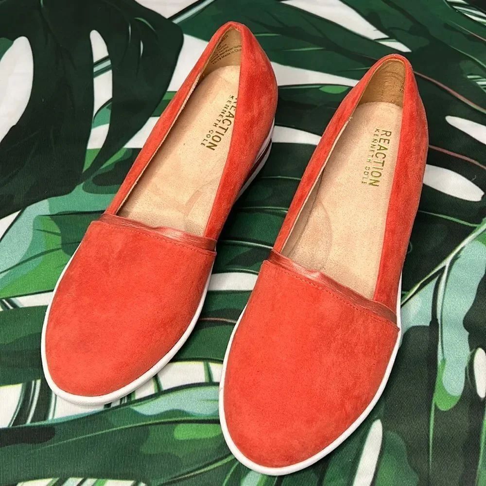 * Kenneth Cole reaction, salmon and white wedges